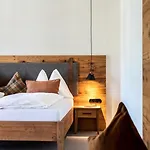 Gruenerhof 4*