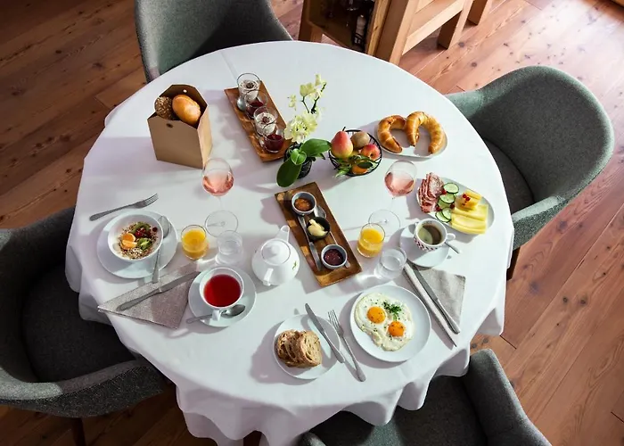 فندق Gruenerhof 4*